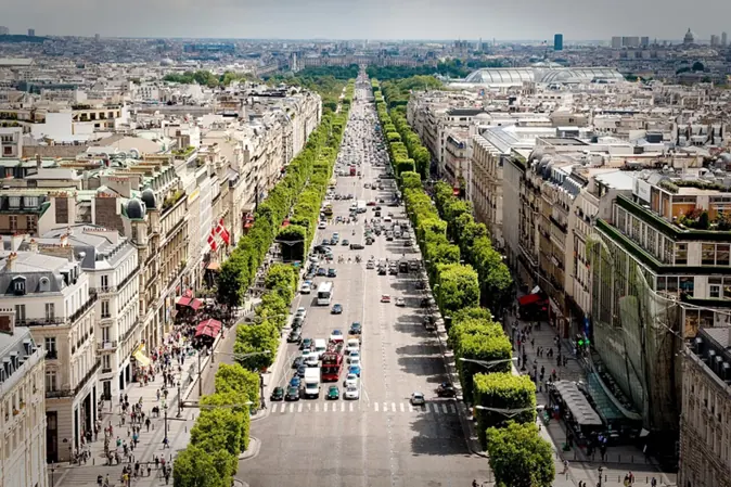 Champs-Élysées · Paris